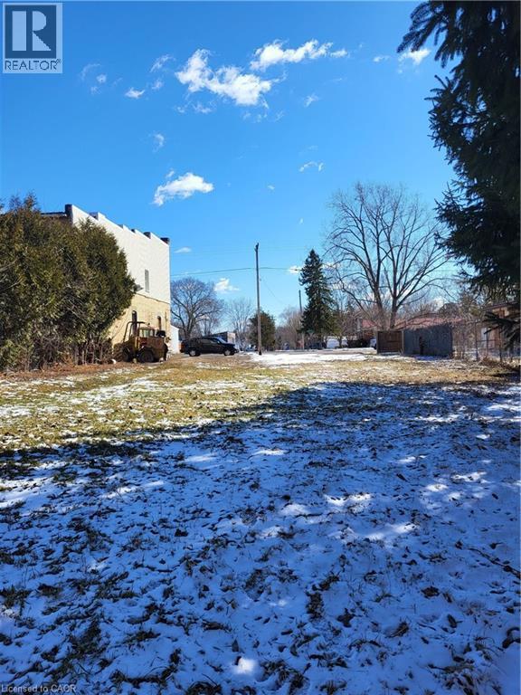 527 FLORENCE Road=View of yard