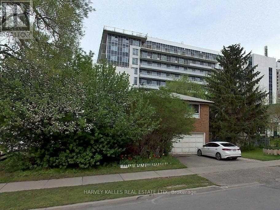 7 BARBERRY PLACE=null