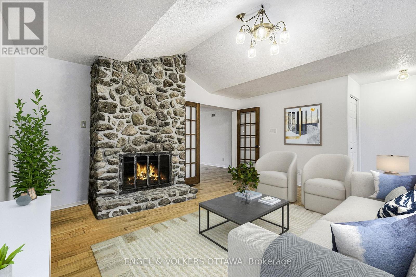 4751 PEARL ROAD=Virtually Staged