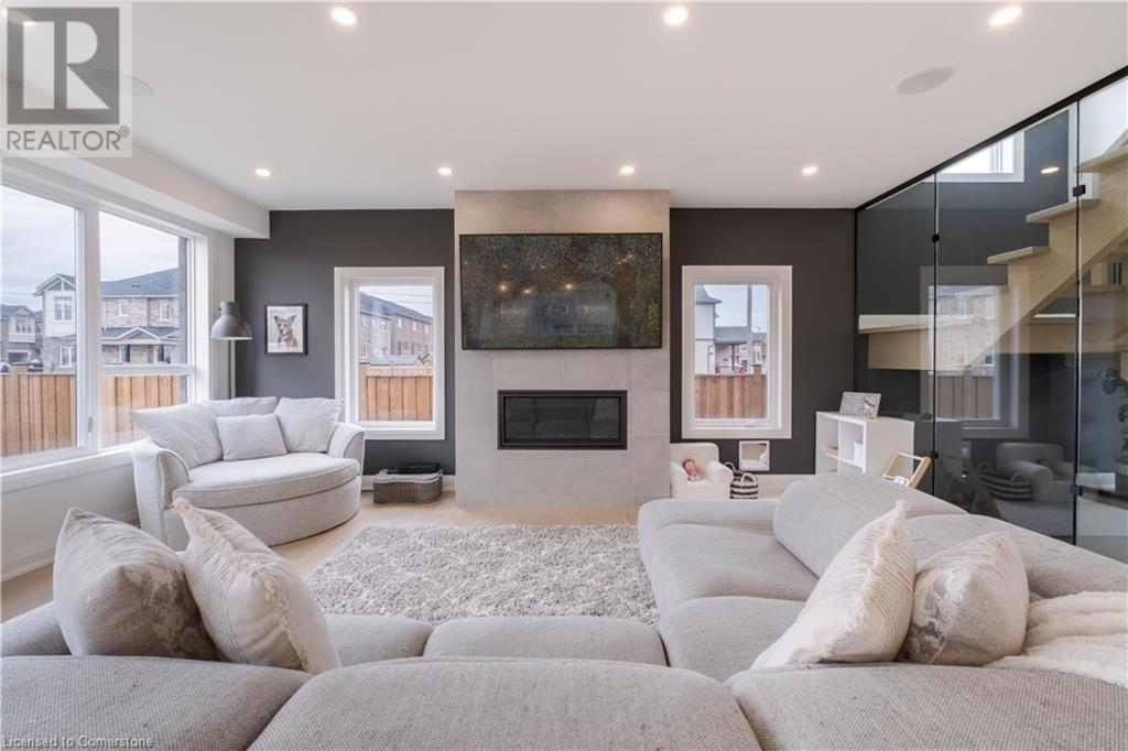81 HOMESTEAD Way=null