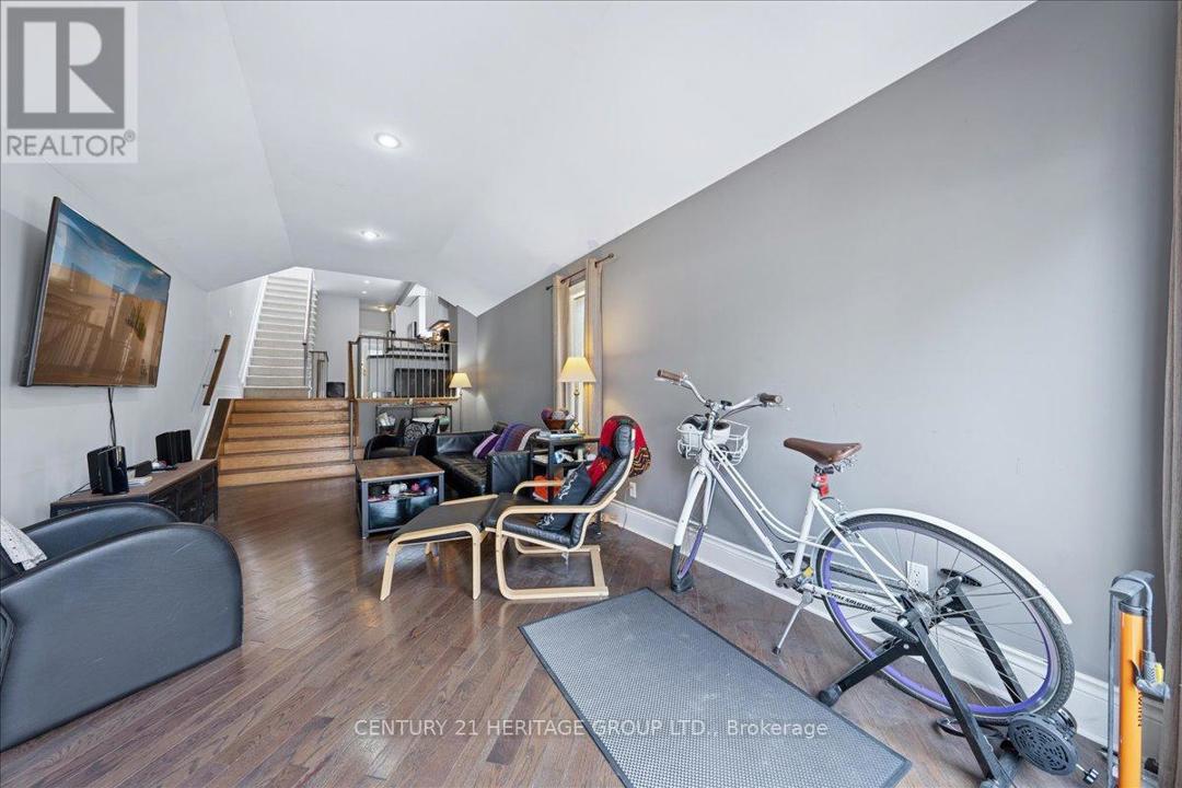 169 KING EDWARD AVENUE=null