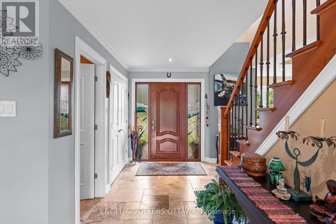24 DORIS AVENUE=null