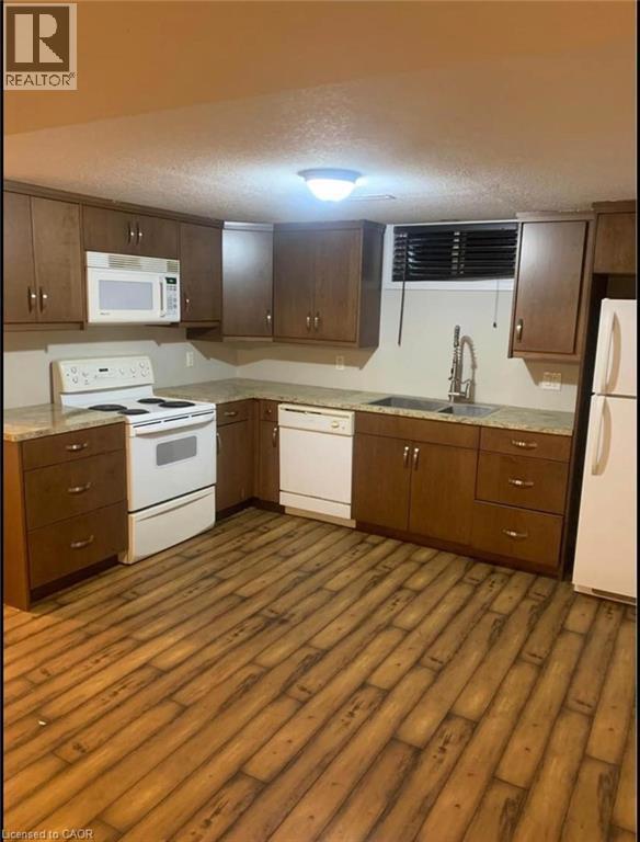 258 SHELLEY Drive Unit# Bsmt=null