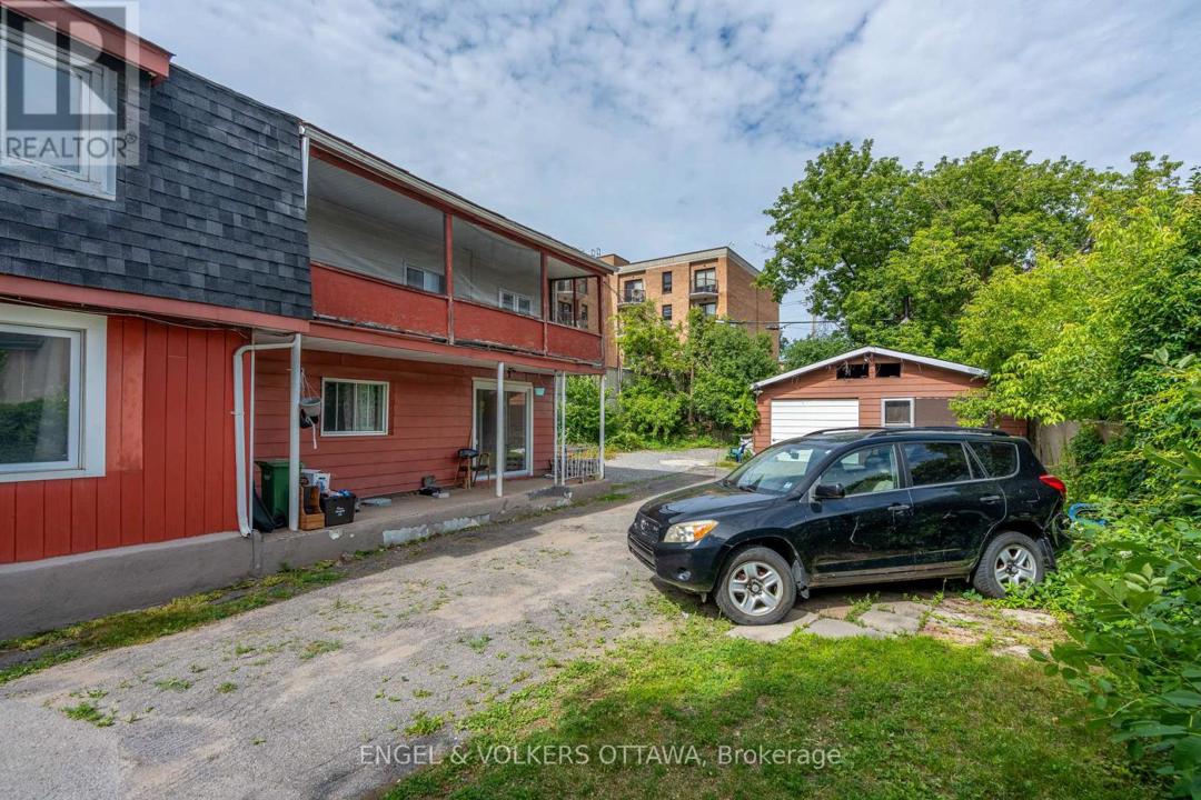 133 FORWARD AVENUE=null