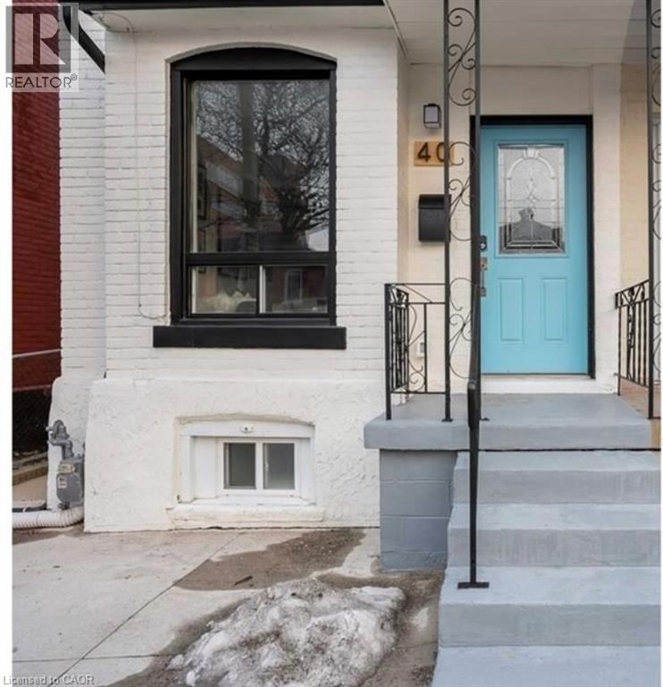 40 FULLERTON Avenue=null