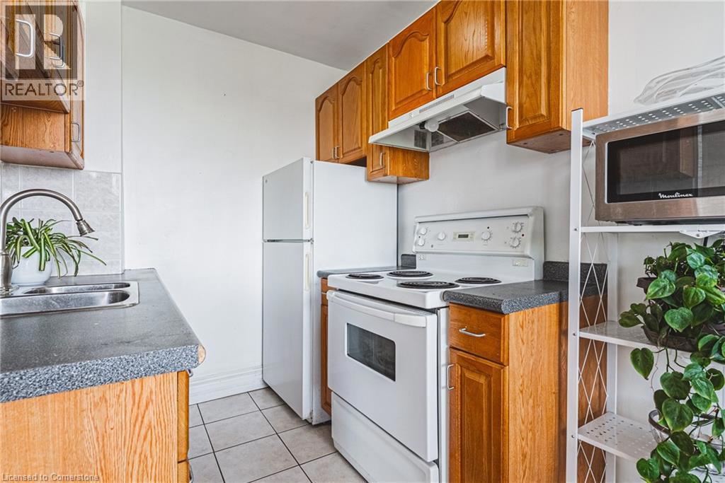 101 QUEEN Street S Unit# 606=null