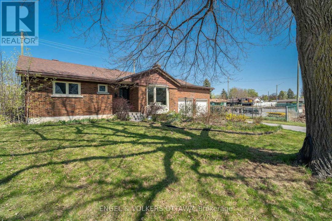989 CONNAUGHT AVENUE=null