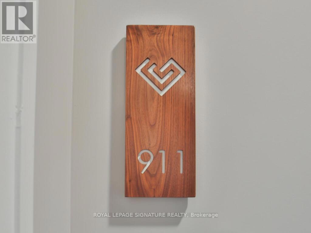911 - 1880 GORDON STREET=null