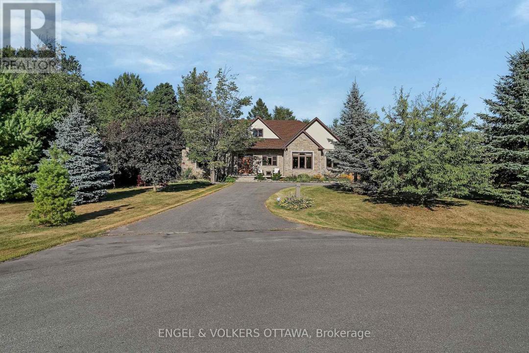 1836 WHITEMARSH CRESCENT=null