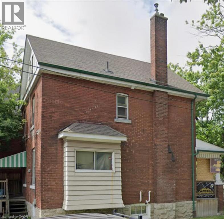 14 BARNESDALE Avenue N Unit# Room 1=null