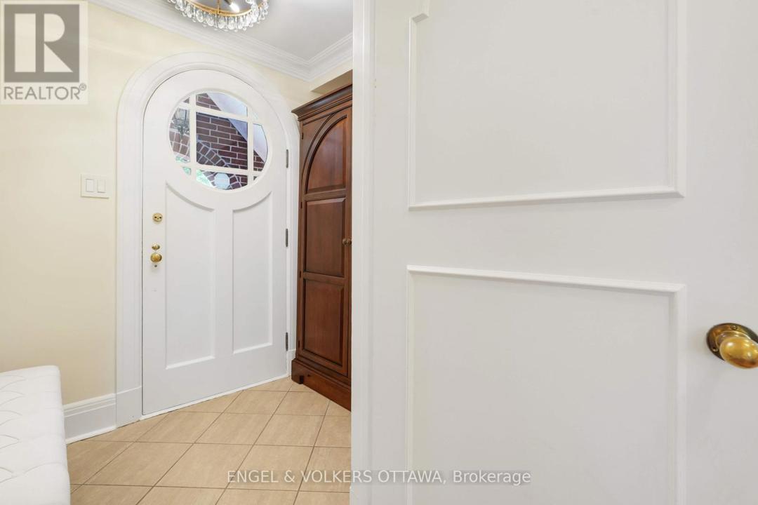 386 ASHBURY ROAD=null