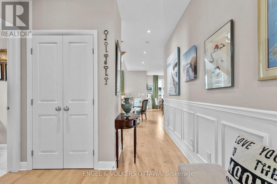 27 ESQUIMAULT AVENUE=null
