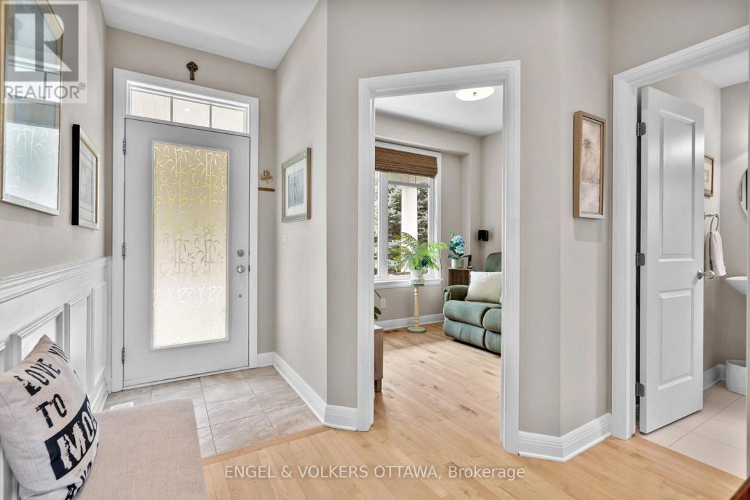 27 ESQUIMAULT AVENUE=null