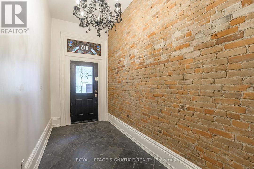 3RD - 103 GLOUCESTER STREET=null