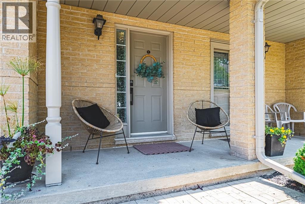 819 UPPER PARADISE Road Unit# 11=null
