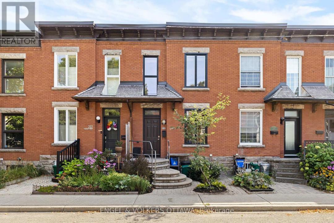 204 FLORENCE STREET=null