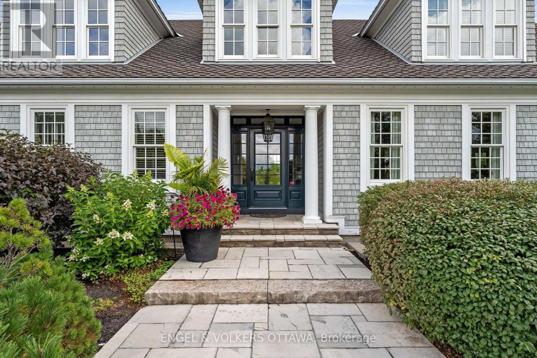 6029 RIDEAU VALLEY DRIVE N=null