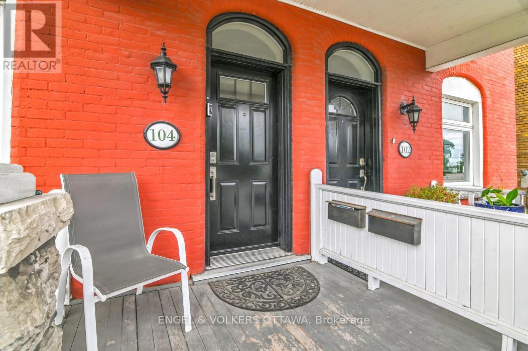 104 KING EDWARD AVENUE=null