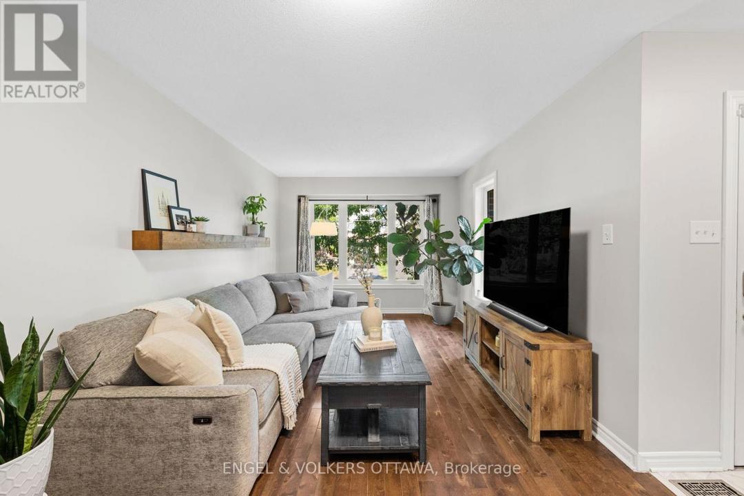 416 VENDEVALE AVENUE=null