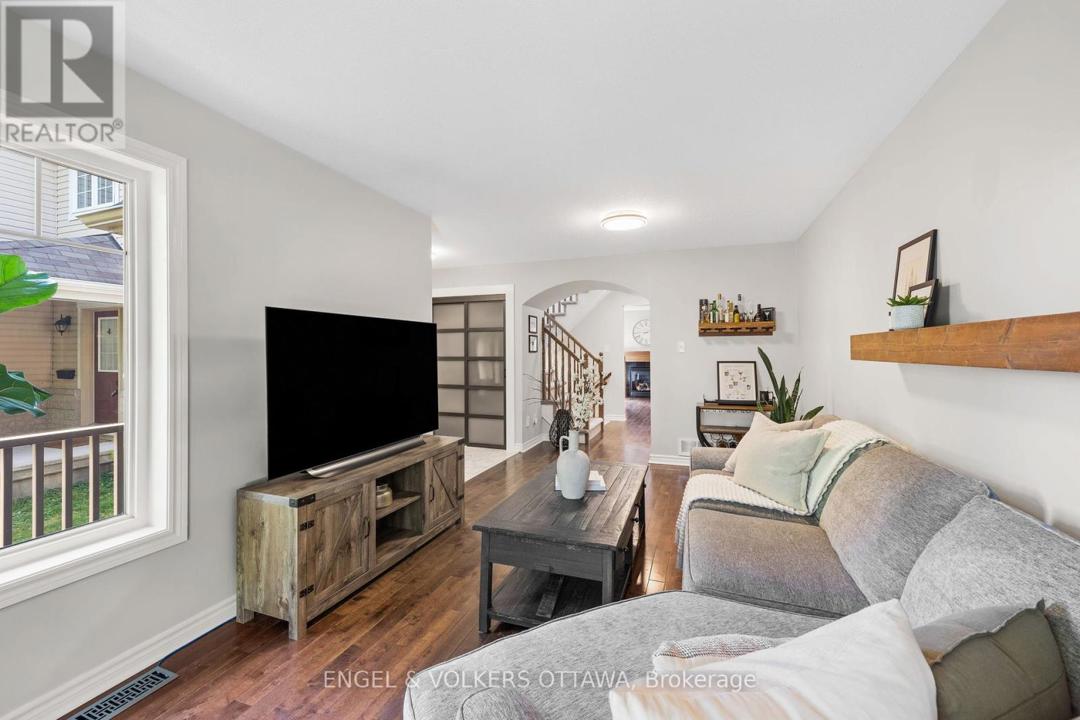 416 VENDEVALE AVENUE=null