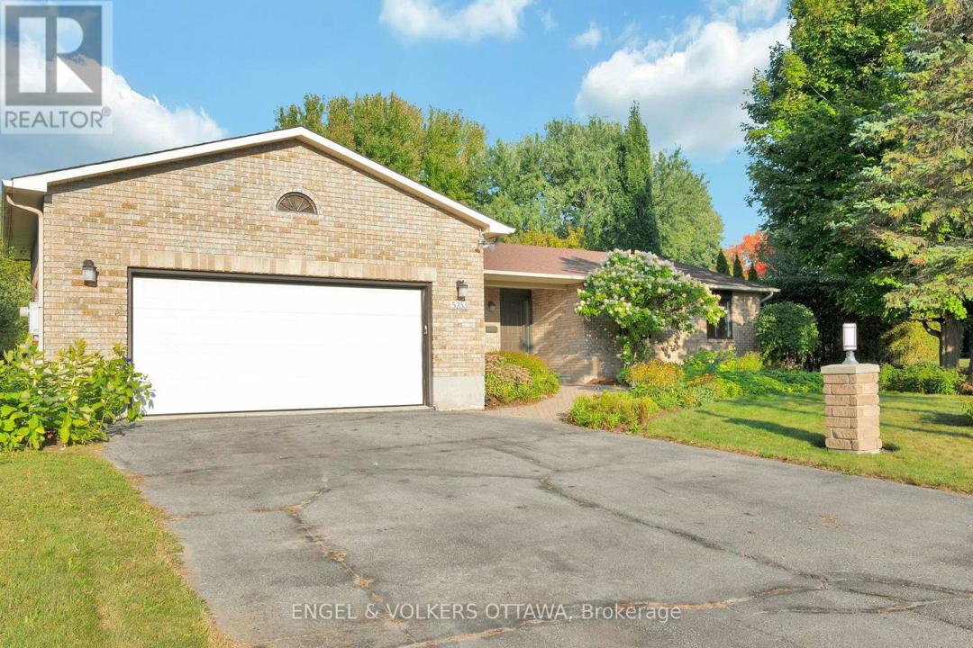 5233 MCLEAN CRESCENT=Welcome to 5233 Mclean Crescent!