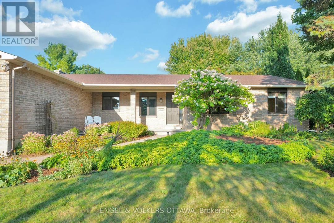 5233 MCLEAN CRESCENT=null