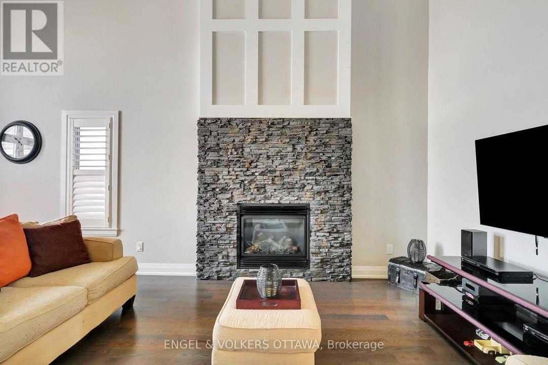 304 COLMAR STREET=null