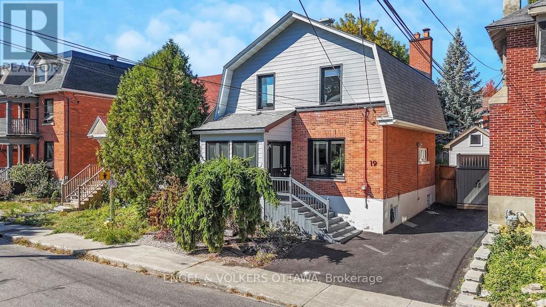 19 FOSTER STREET=null