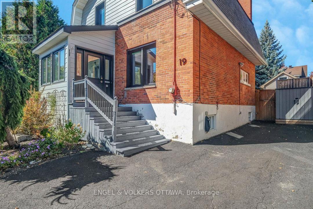 19 FOSTER STREET=null