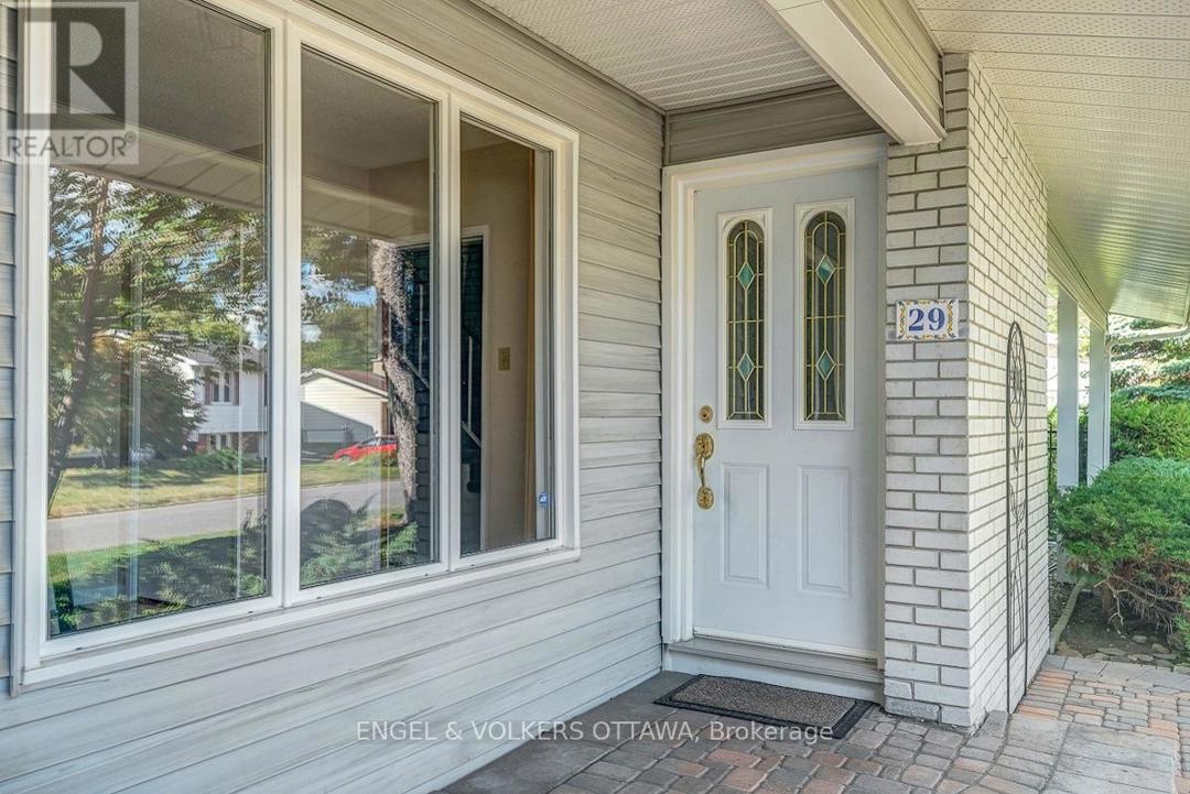 29 QUALICUM STREET=null