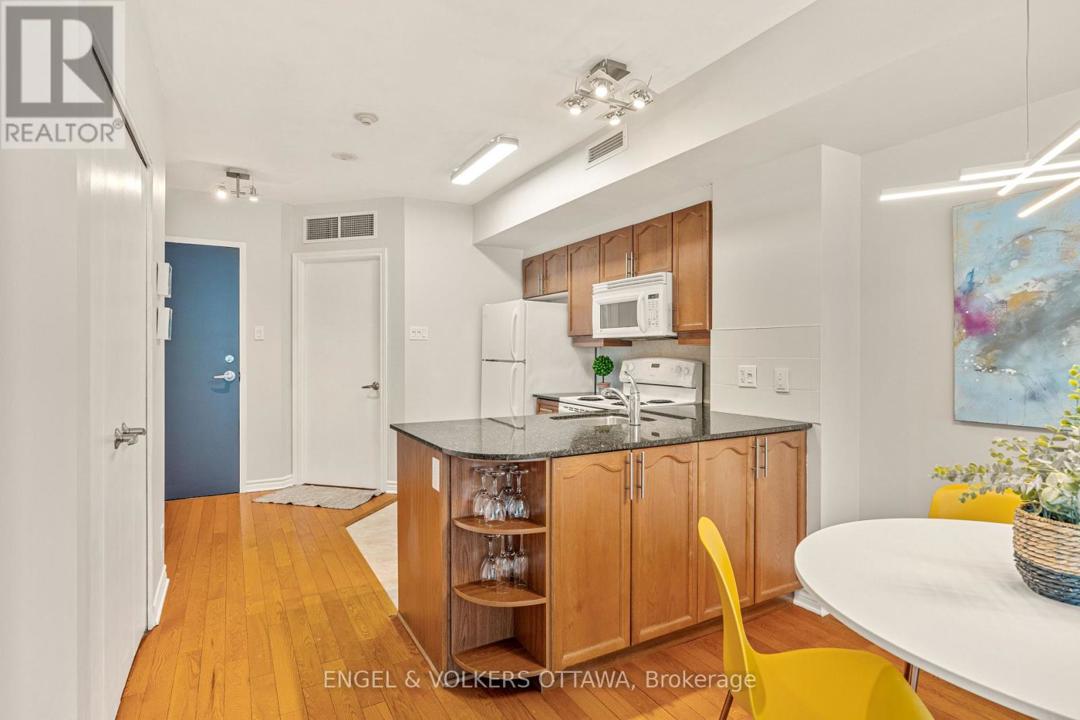 1403 - 445 LAURIER AVENUE W=null