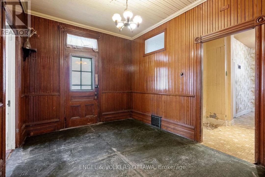 164 BAYSWATER AVENUE=null