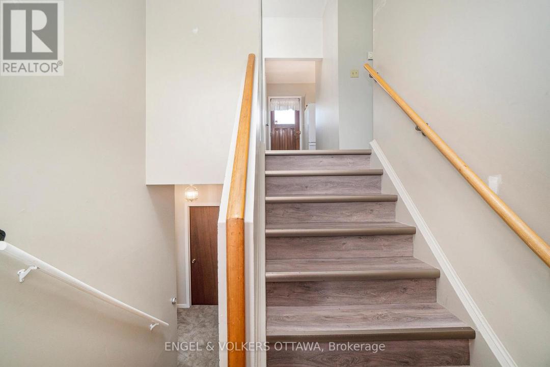 258 HERRICK DRIVE, RR#1, ARNPRIOR DRIVE=null