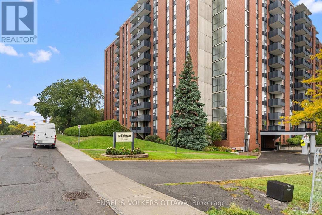 1006 - 2951 RIVERSIDE DRIVE=null