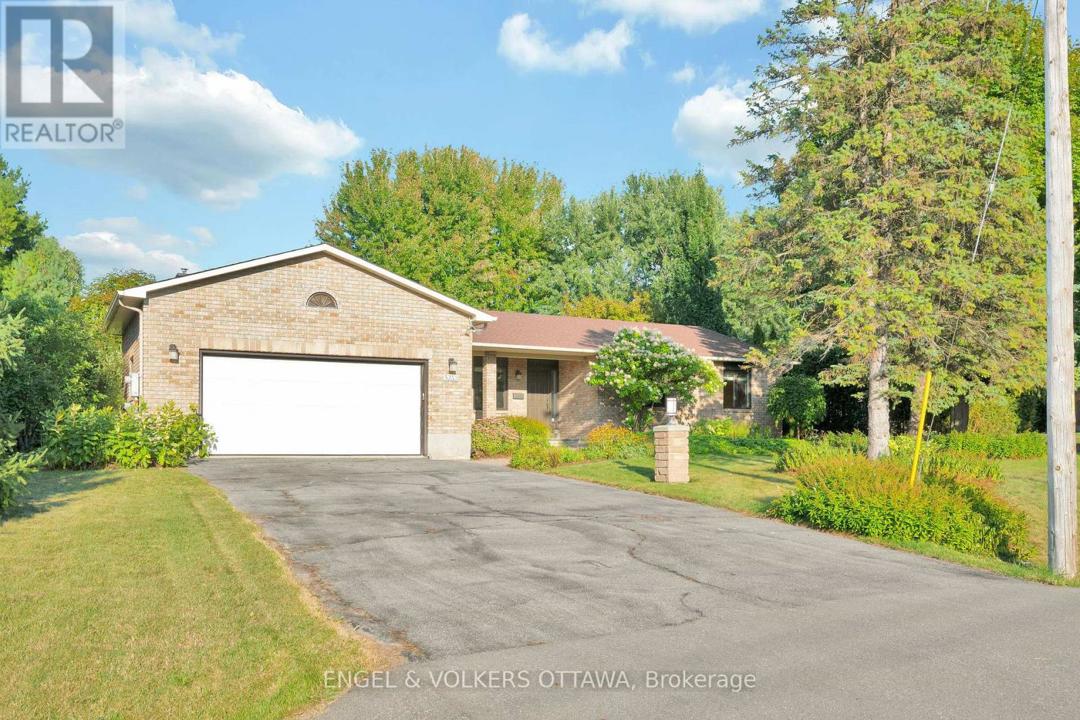 5233 MCLEAN CRESCENT=Welcome to 5233 Mclean Crescent!