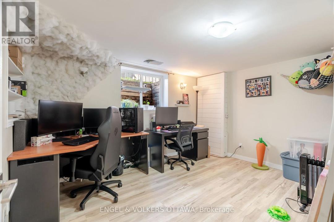 3001 RANKIN STREET=null