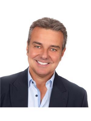 MAURIZIO